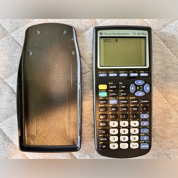 Texas Instruments TI-83 Plus Graphing Calculator Works Great New Batteries - Picture 1 of 8